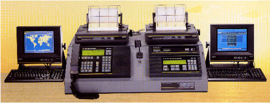 Skanti Combridge TRP 9250 för sjöområde A2, A3 och
A4 med MF/HF-telefoni, radiotelex och SAT-C
